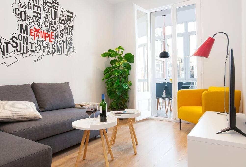 Perfectly Located 4Bed 4Bath Apartment In Barcelona 3 1 Ngoại thất bức ảnh