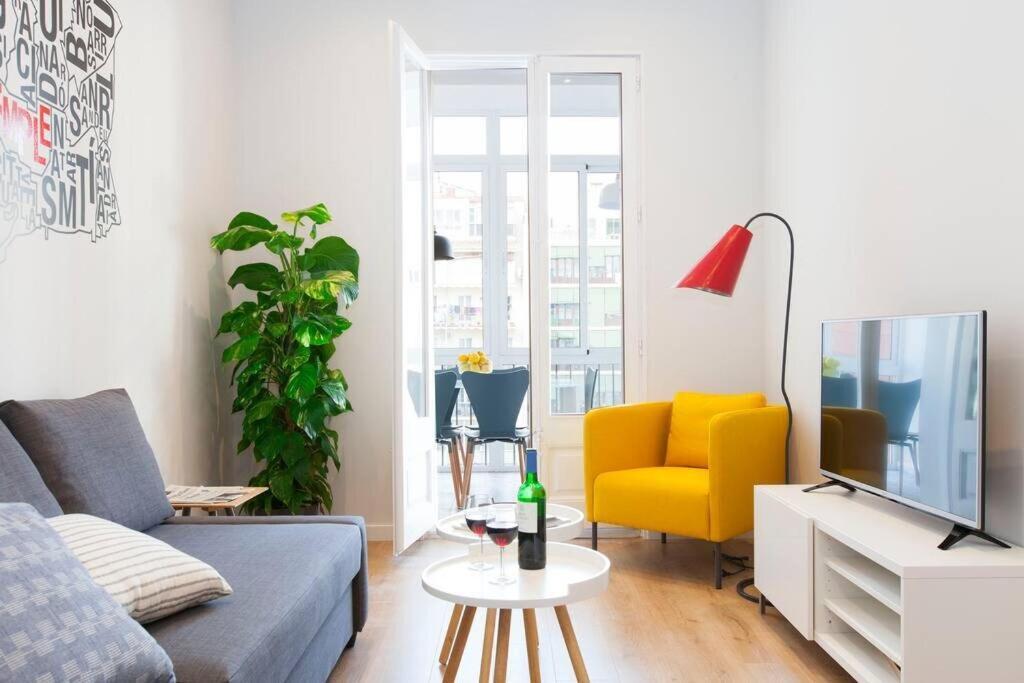 Perfectly Located 4Bed 4Bath Apartment In Barcelona 3 1 Ngoại thất bức ảnh