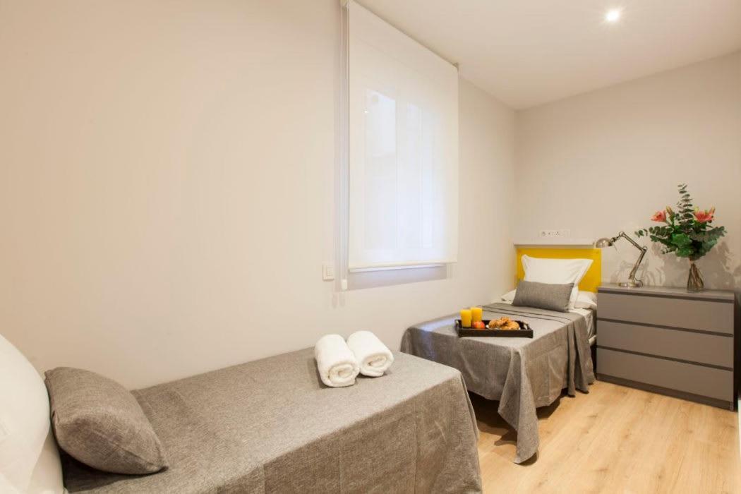 Perfectly Located 4Bed 4Bath Apartment In Barcelona 3 1 Ngoại thất bức ảnh