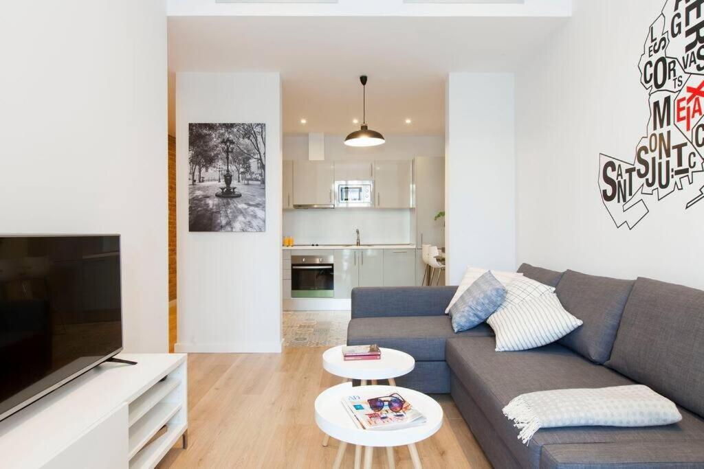 Perfectly Located 4Bed 4Bath Apartment In Barcelona 3 1 Ngoại thất bức ảnh