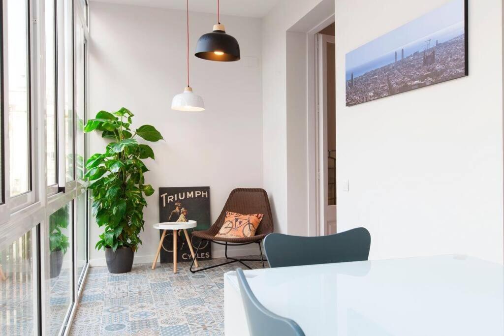 Perfectly Located 4Bed 4Bath Apartment In Barcelona 3 1 Ngoại thất bức ảnh